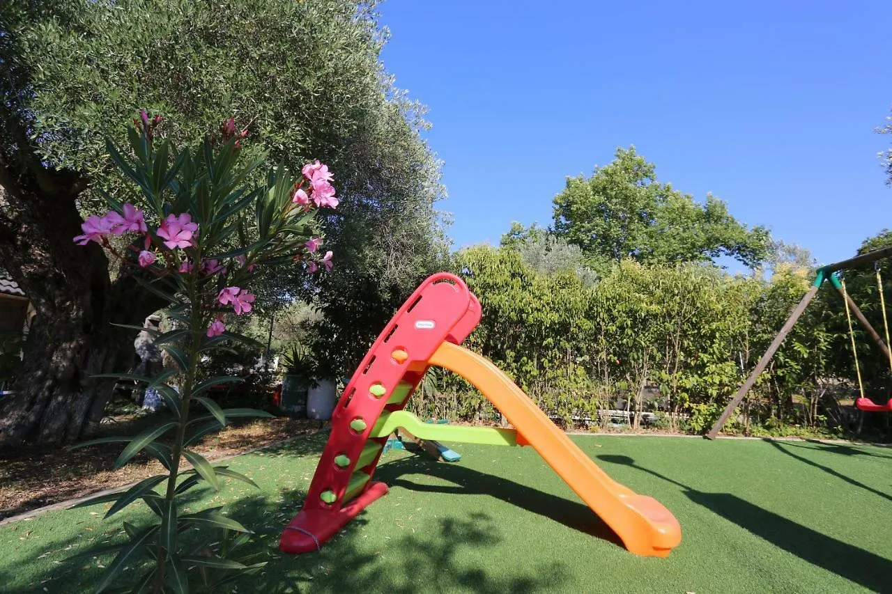 Villa Argo 1 - Beachfront, Big Gardens, Location! Pefkochori