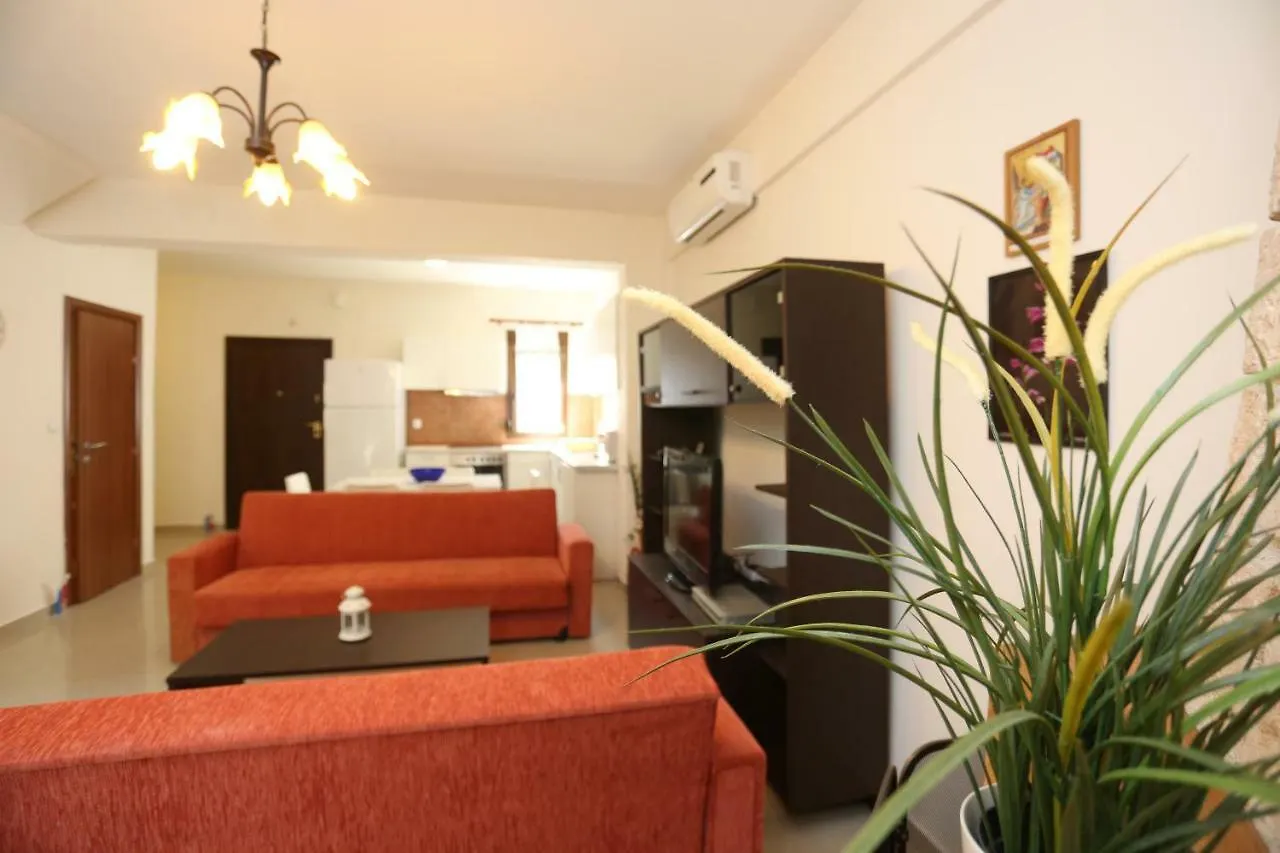Villa Argo 1 - Beachfront, Big Gardens, Location! Pefkochori