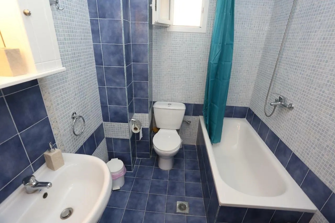 Villa Argo 1 - Beachfront, Big Gardens, Location! Pefkochori